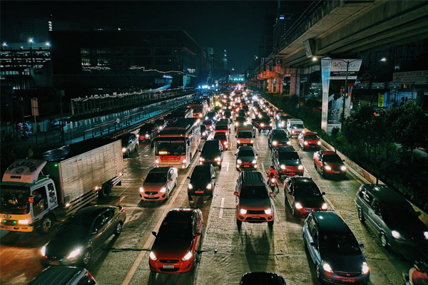 Comment réduire la pollution liée à la circulation en ville ?